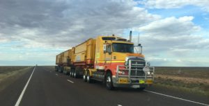 One Injured after Semi-Truck Load Fell on Interstate 10 [El Paso, TX]