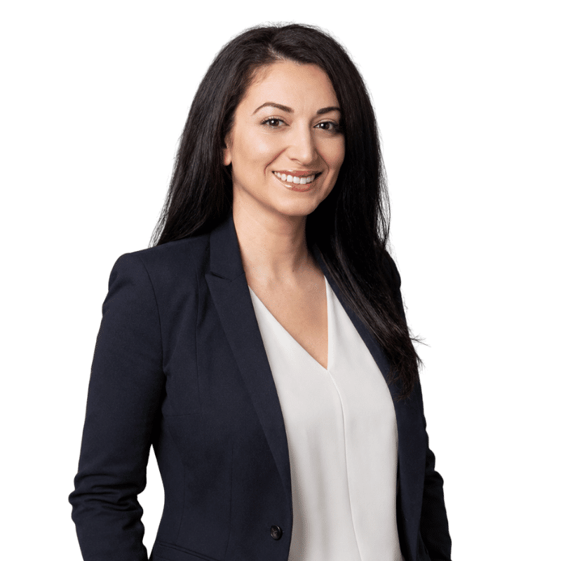 SJ-Amalia-Albaryan-Headshot-800x800