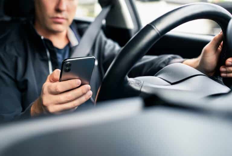 If You’re Injured in a Rideshare Accident, Who Is Responsible?