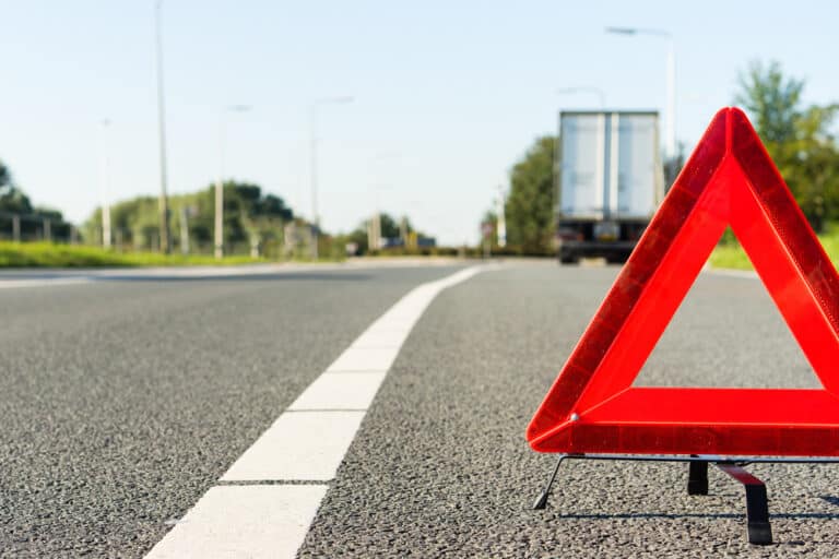 What Kind of Lawyer Do I Need to Sue a Trucking Company?